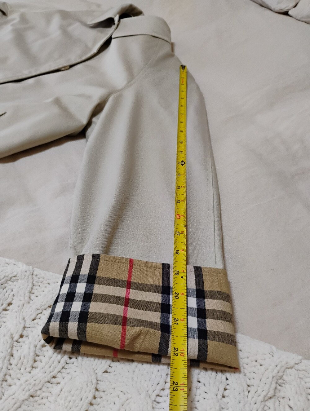 Vintage Burberry Trench Coat With Removable Liner, Mid length - Picture 16 of 16